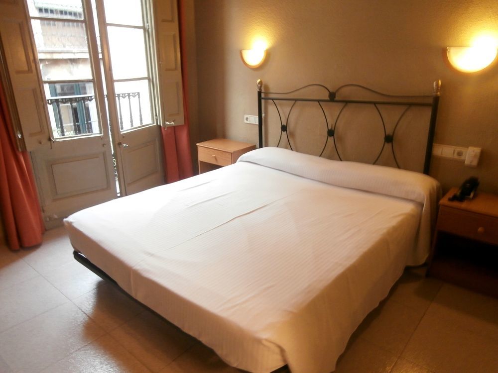 Hotel Jaume I Barcelone Extérieur photo
